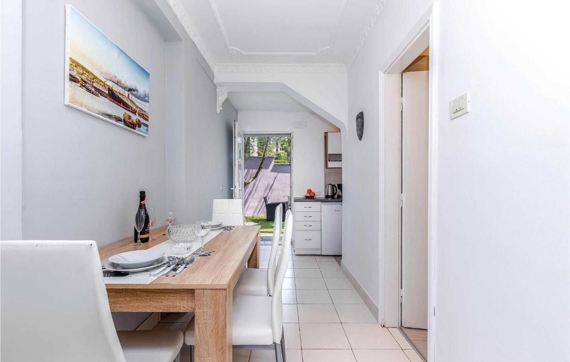 Stunning Apartment In Kostrena With Kitchen Dış mekan fotoğraf